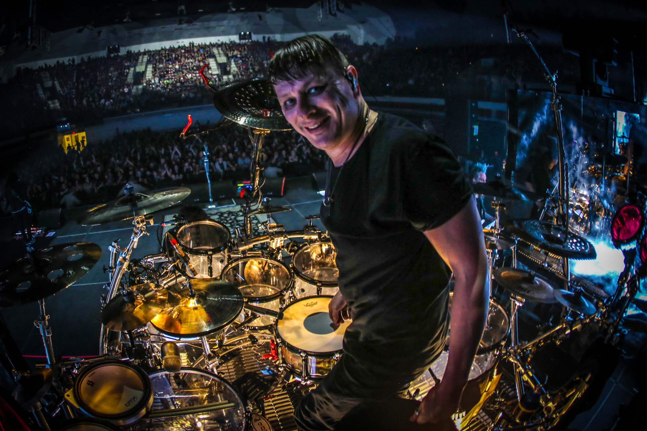 Ray Luzier | Pearl Drums -Official site-