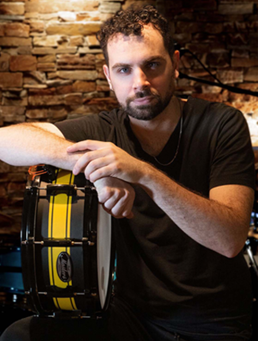 Miguel Lamas with Pearl Masters Maple Snare