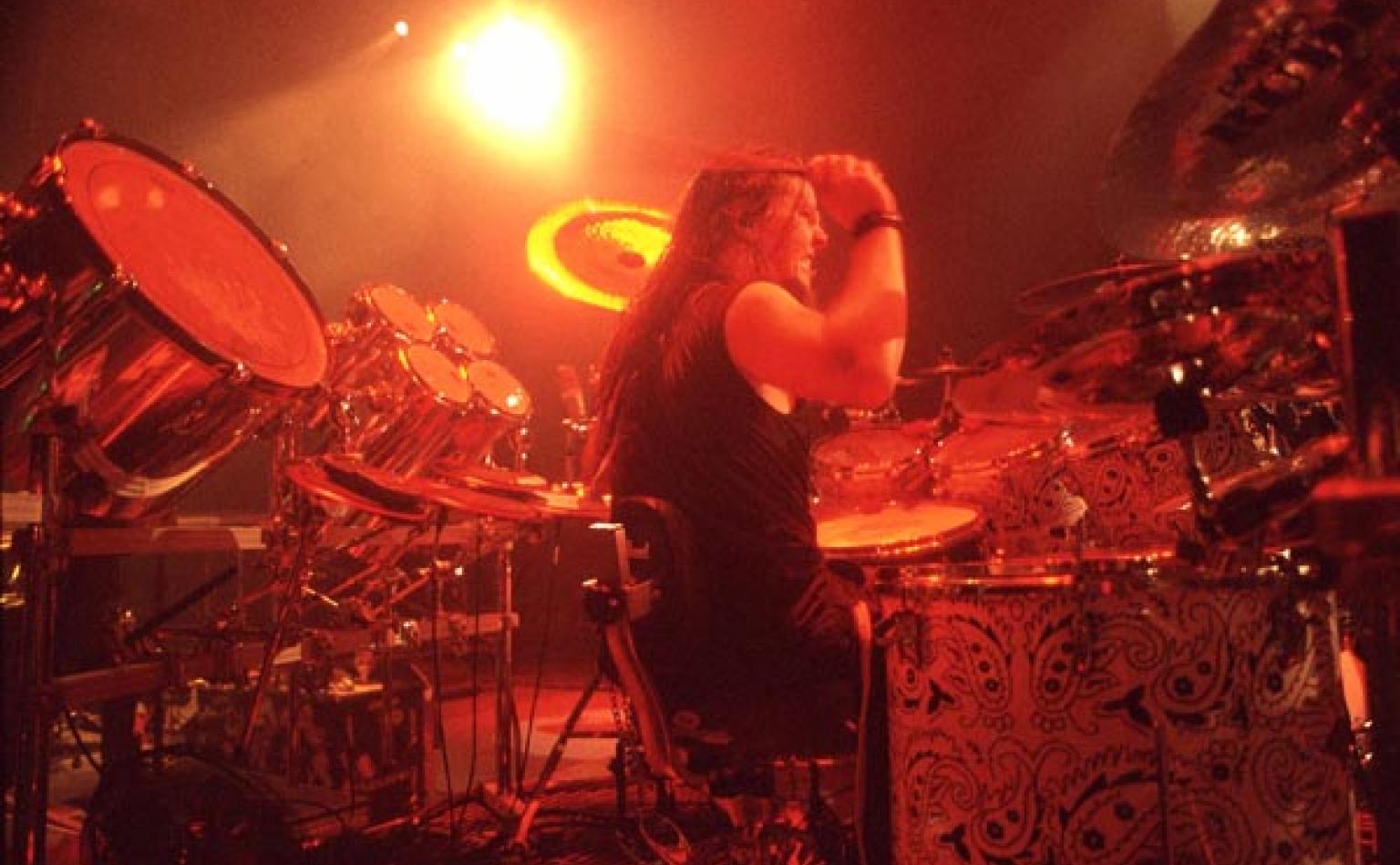 Joey Jordison Pearl Drums Official Site Joey Jordison Pearl Drums Official Site