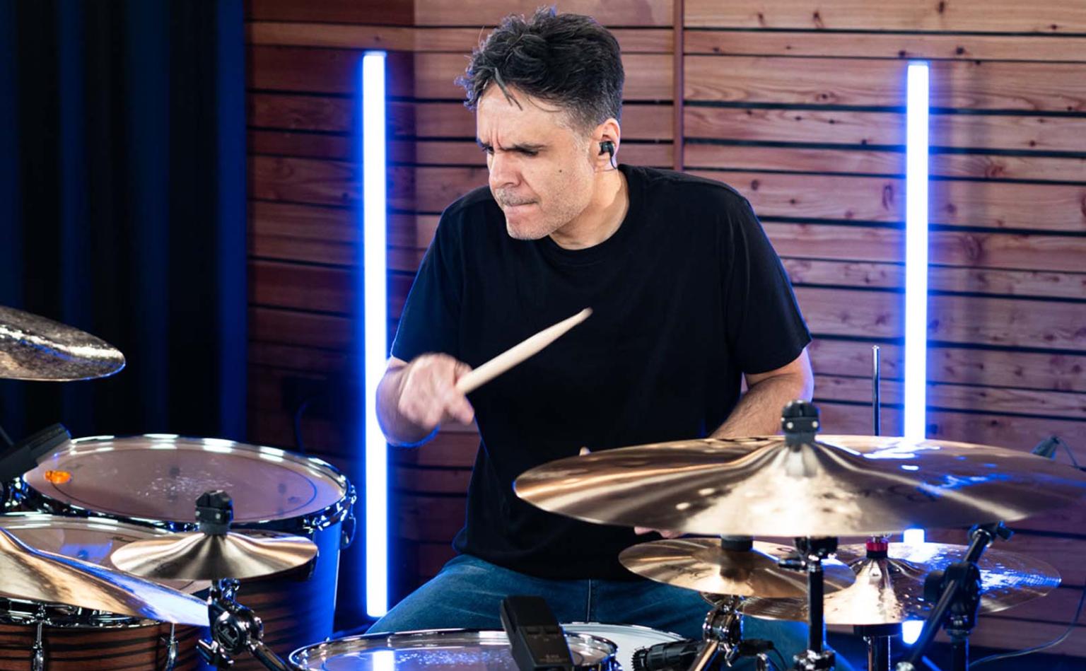Yoni Madar - Photo by Bastian Kückenhoff
