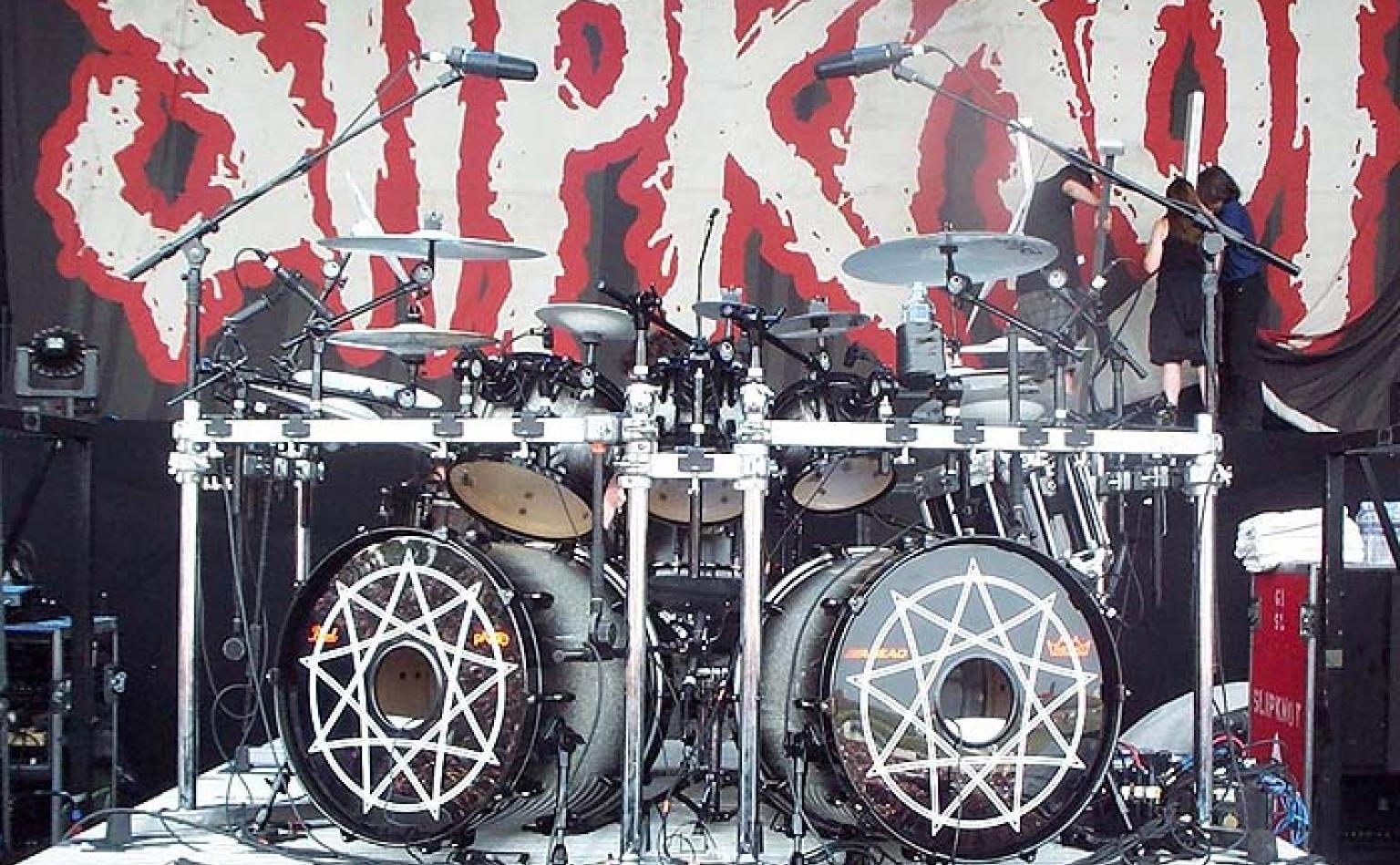 Joey Jordison Pearl Drums Official Site Joey Jordison Pearl Drums Official Site