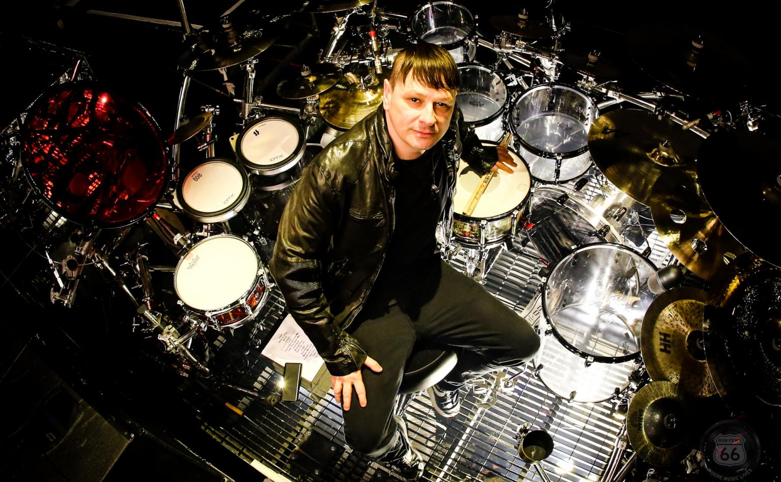 Ray Luzier | Pearl Drums -Official site-