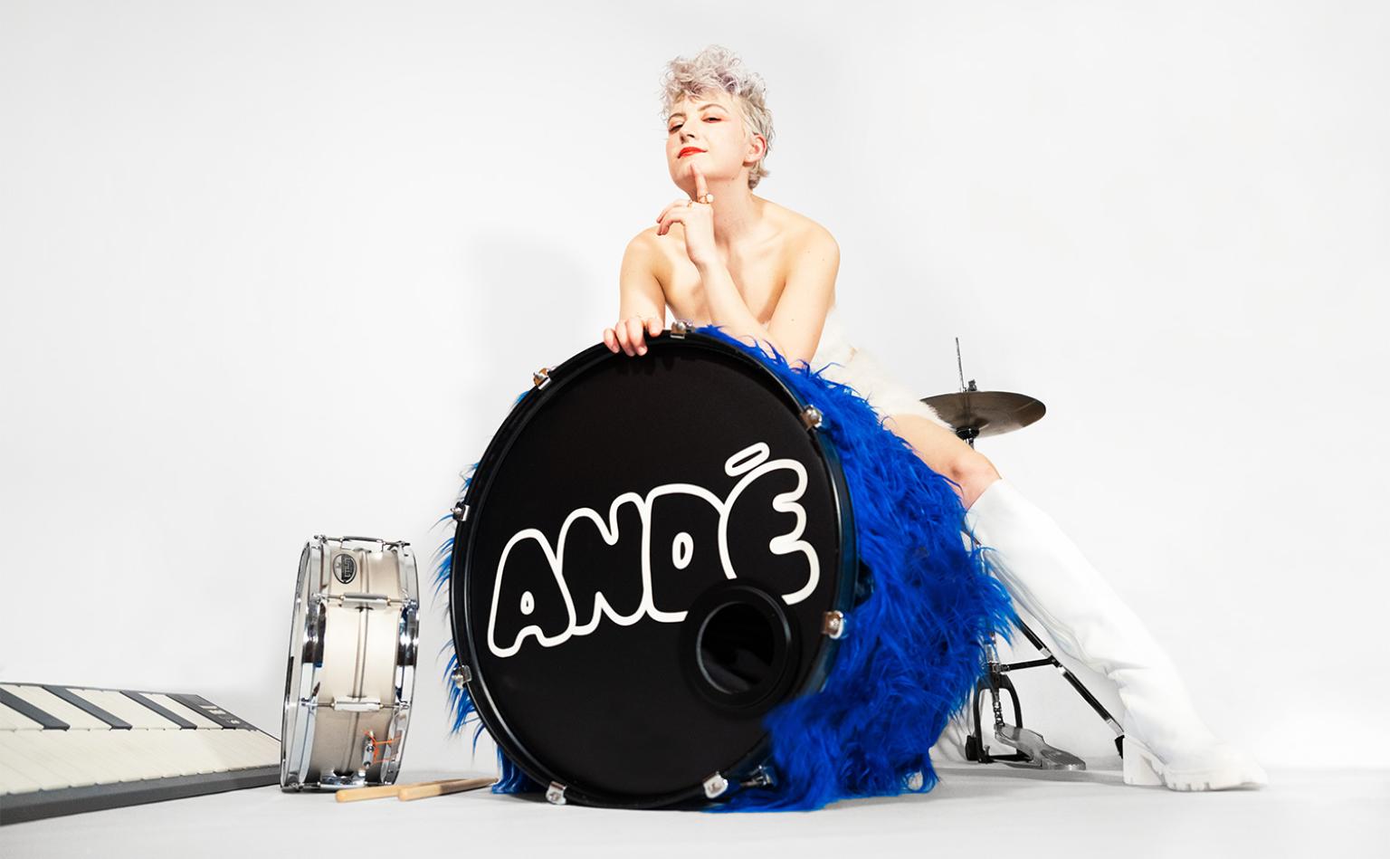 Andē