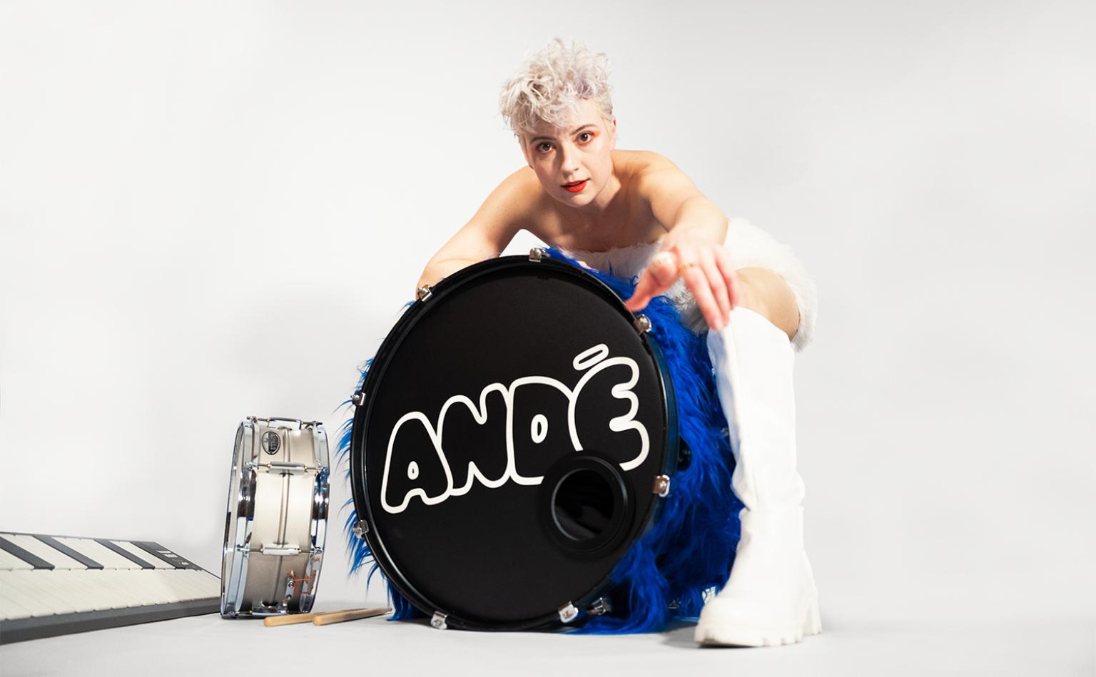 Andē