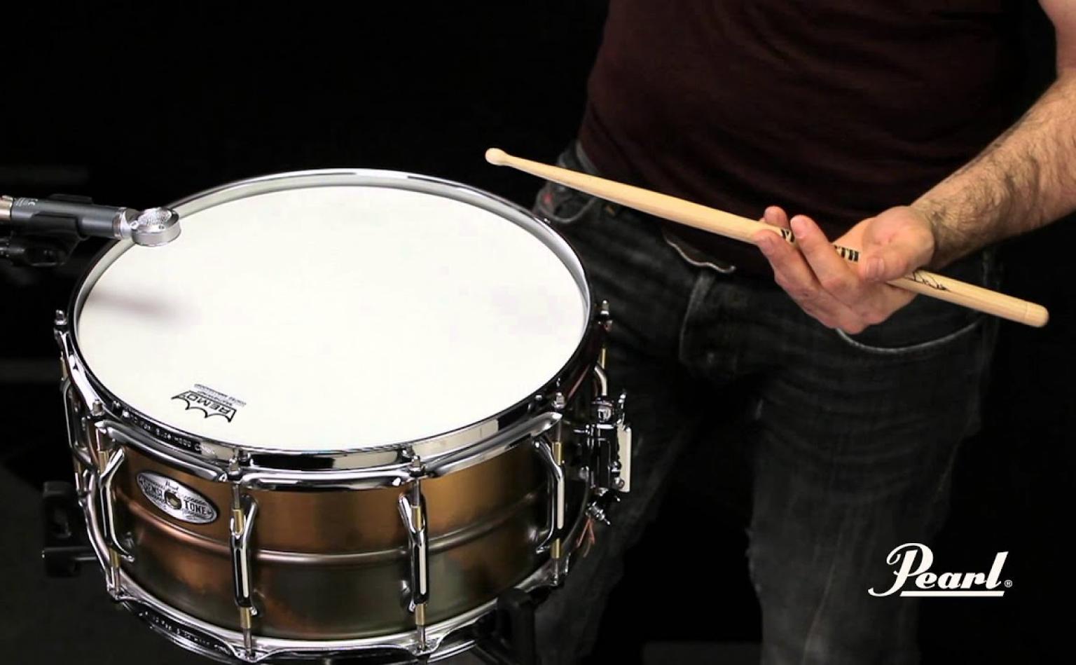 Pearl Sensitone Elite Beaded Brass Snare Drum 5x14 