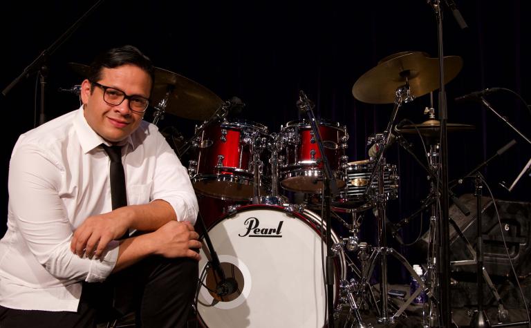 Rodrigo Villalón - Pearl Drums
