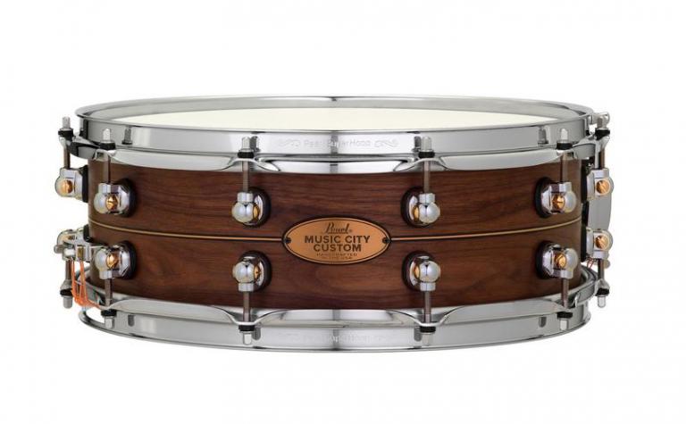 14"x5" Solid Walnut w/Boxwood-Rose Single Inlay